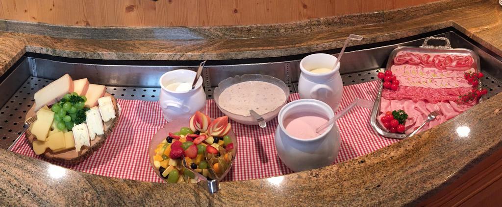גראצ'ן Family Hotel Desiree מראה חיצוני תמונה